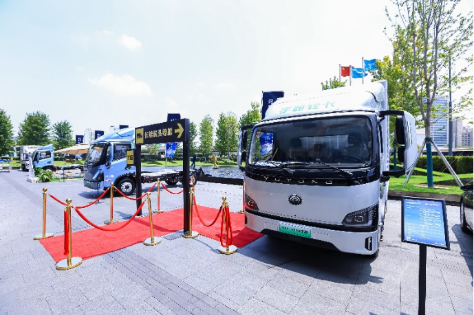 宇通轻卡高端旗舰T6上市登场，重新定义新能源商用车价值标杆