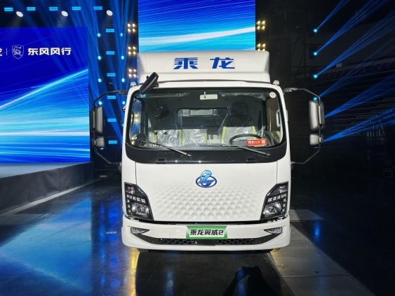 破局高油价与续航焦虑，乘龙翼威2拓展城际运输半径