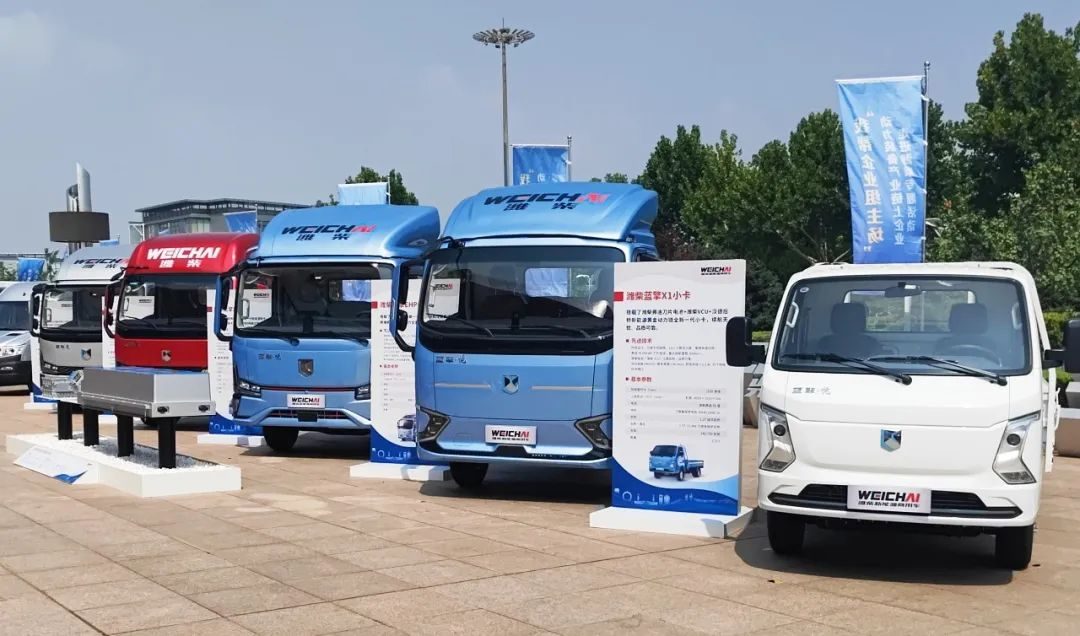 潍柴蓝擎全场景矩阵强势登场，硬核实力铸就高效运输优选！